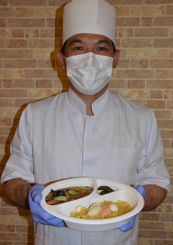 7日から販売を始める五目あんかけ焼きそば