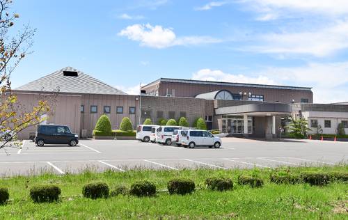 新型コロナウイルス感染拡大の影響で閉館する「はちのへゆーゆらんど新八温泉」＝２５日、八戸市長苗代