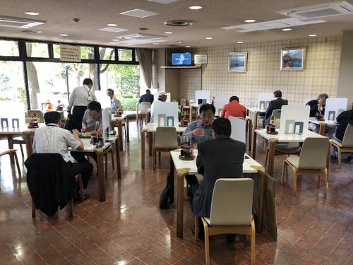 ３０日で約４０年の歴史に幕を閉じる八戸市庁の食堂＝２９日