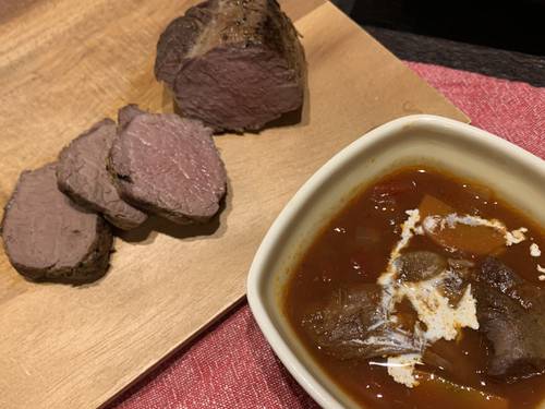 記者がレシピサイトを見ながら作った鹿肉料理