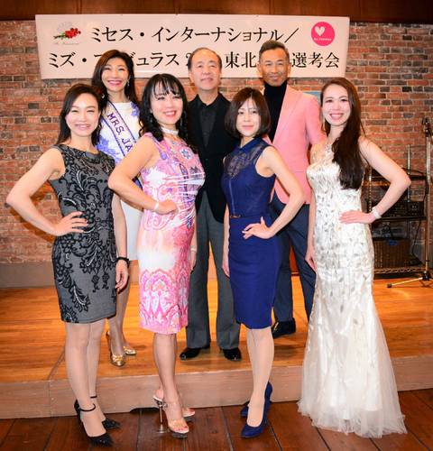 東北選考会に出場した(下段左から)小玉智子さん、福士純佳さん、西塚春華さん、宮崎紘奈さん